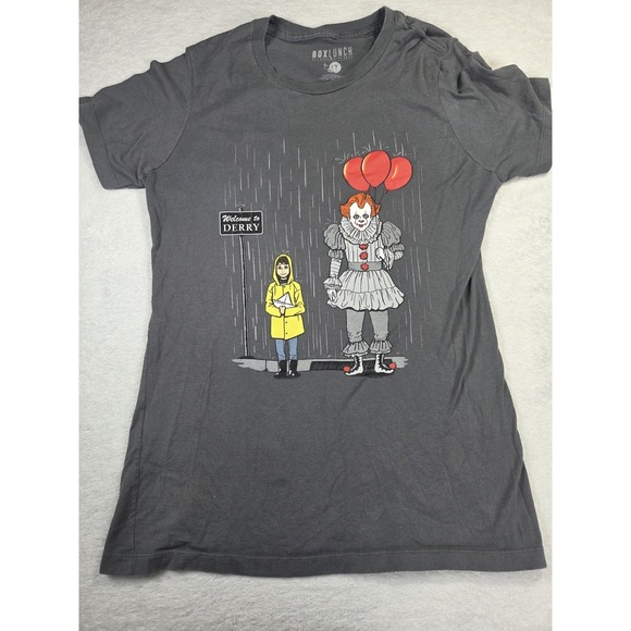 Boxlunch Tops - BoxLunch IT Pennywise Georgie Welcome To Derry Graphic T Shirt Medium Horror